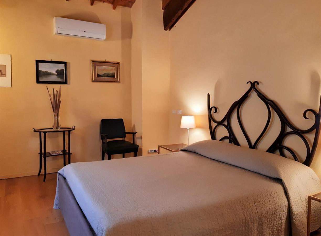 B&B Le Stanze Del Belriguardo Voghiera Eksteriør billede