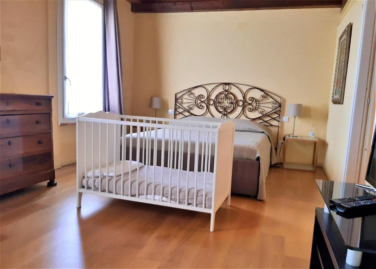 B&B Le Stanze Del Belriguardo Voghiera Eksteriør billede